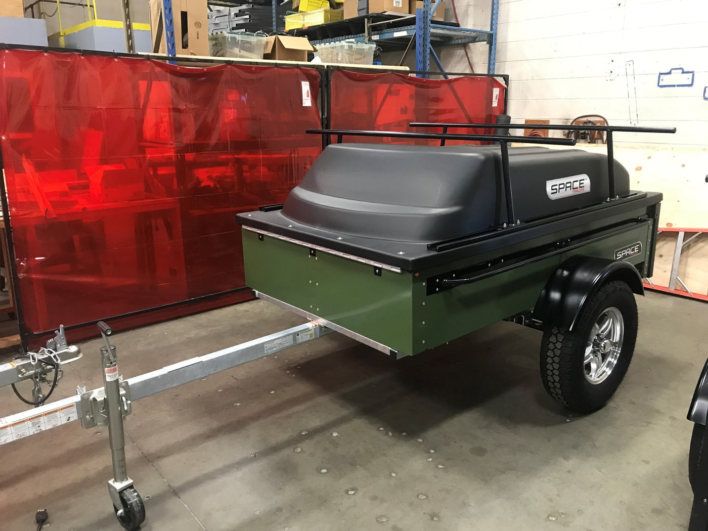 USED Green HighRider - SPACE Trailer