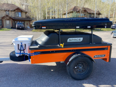 Kayak mounted on top of Trailer Orange SPACE Trailer trailer top rack size